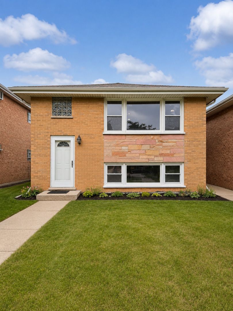 1551 N 43rd Avenue — Stone Park, IL 60165