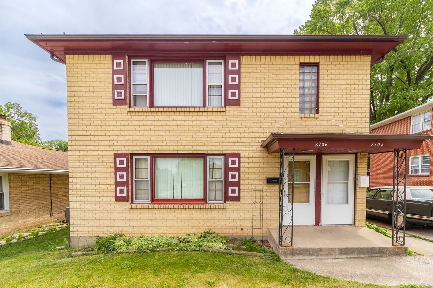 2706 School Street — Rockford, IL 61101