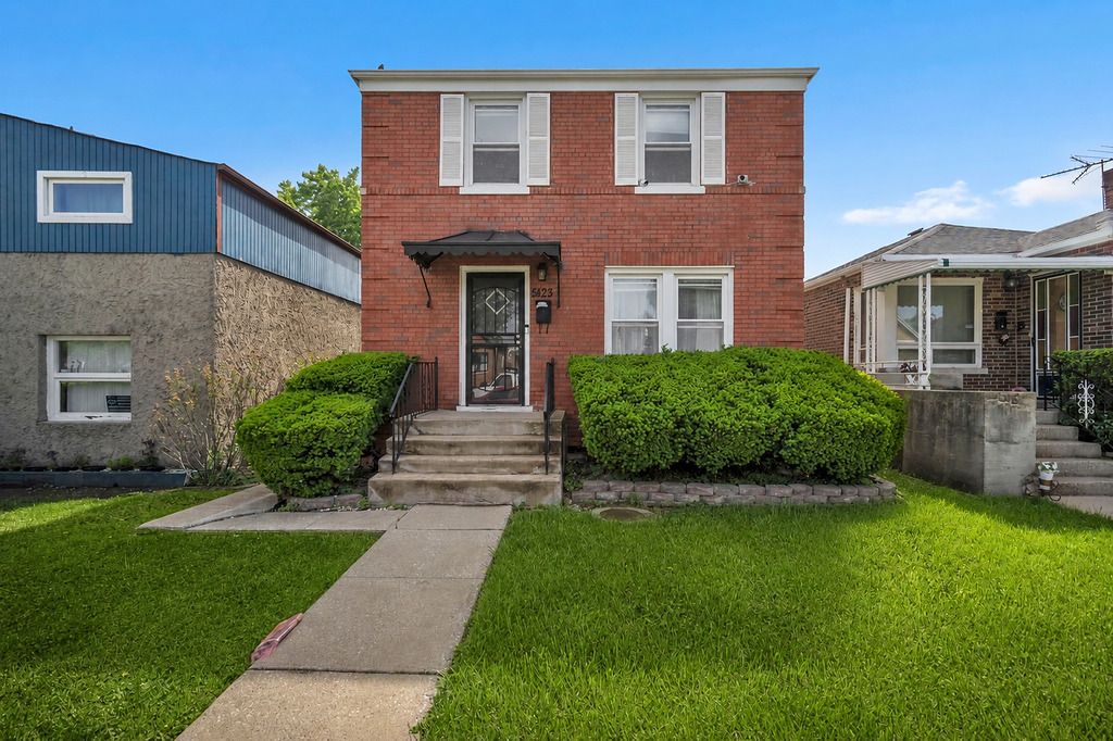 5123 S Avers Avenue — Chicago, IL 60632