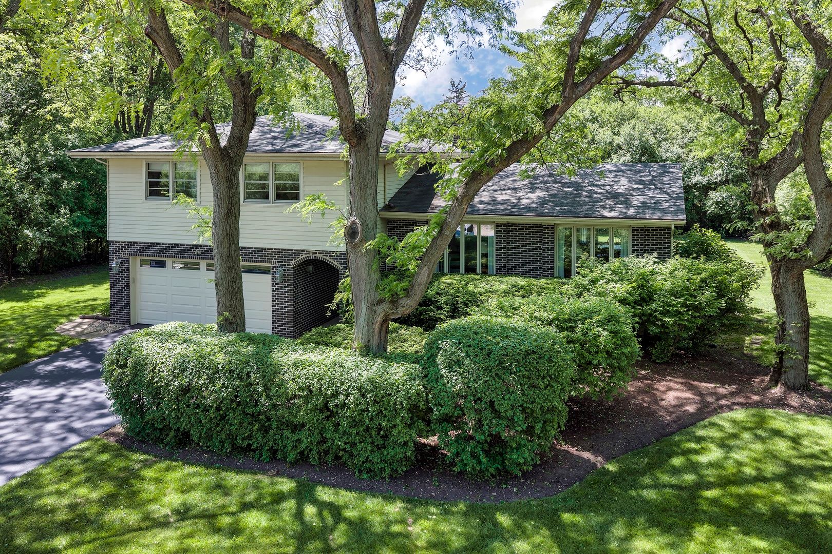 640 Wilmot Road — Deerfield, IL 60015