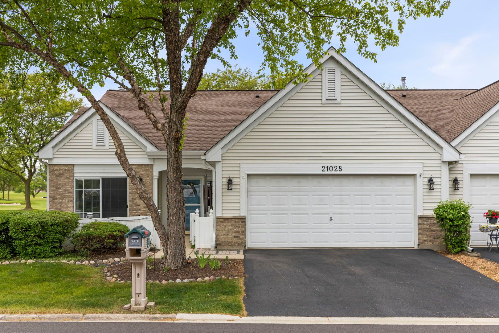 21028 W Snowberry Lane E — Plainfield, IL 60544