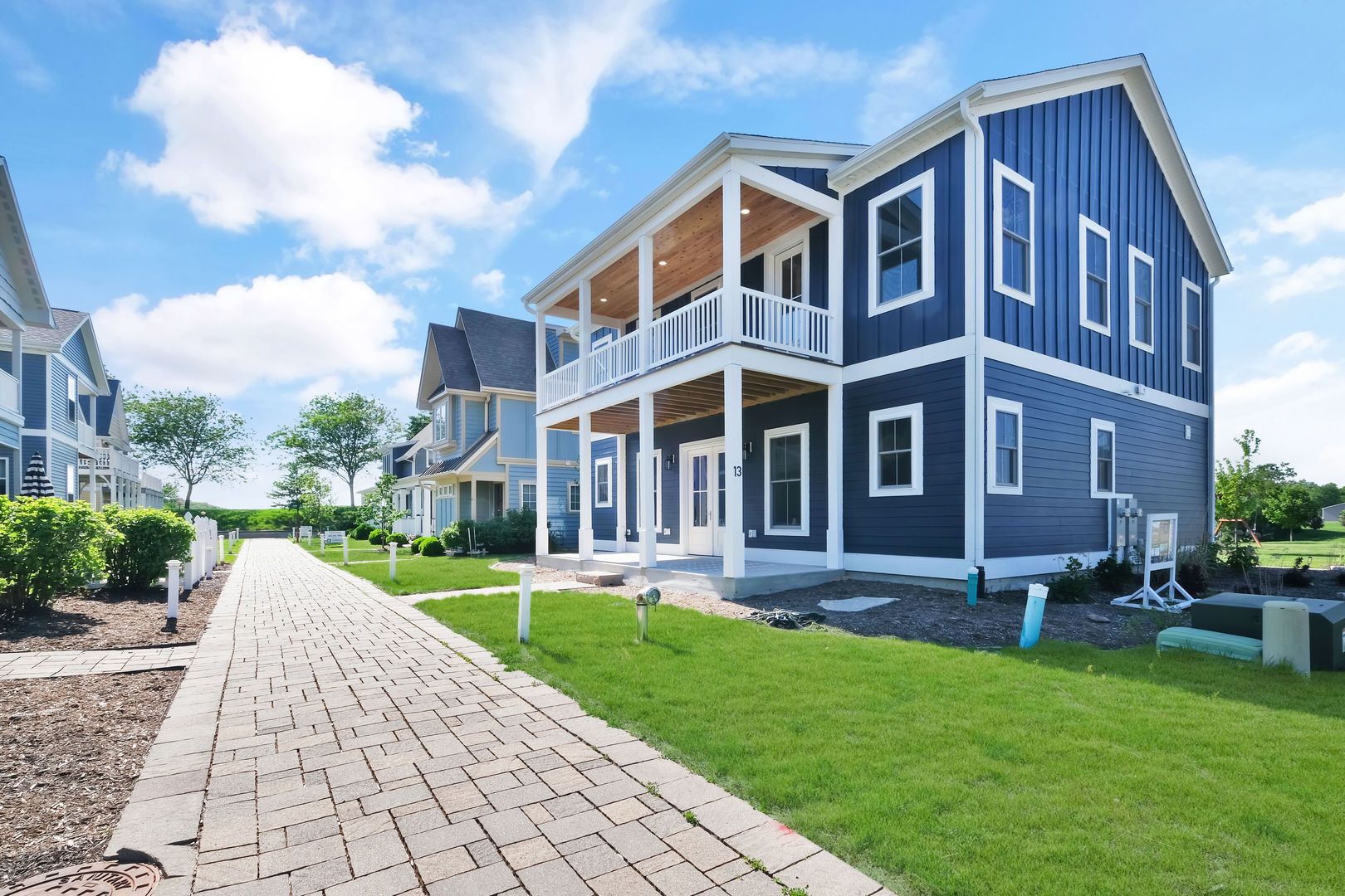 13 Great Loop West Drive — Ottawa, IL 61350
