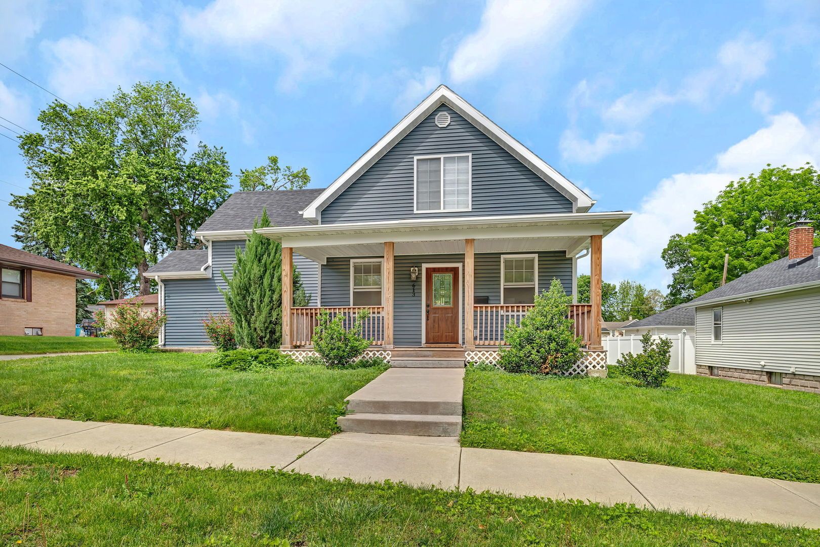 613 2nd Avenue — Ottawa, IL 61350