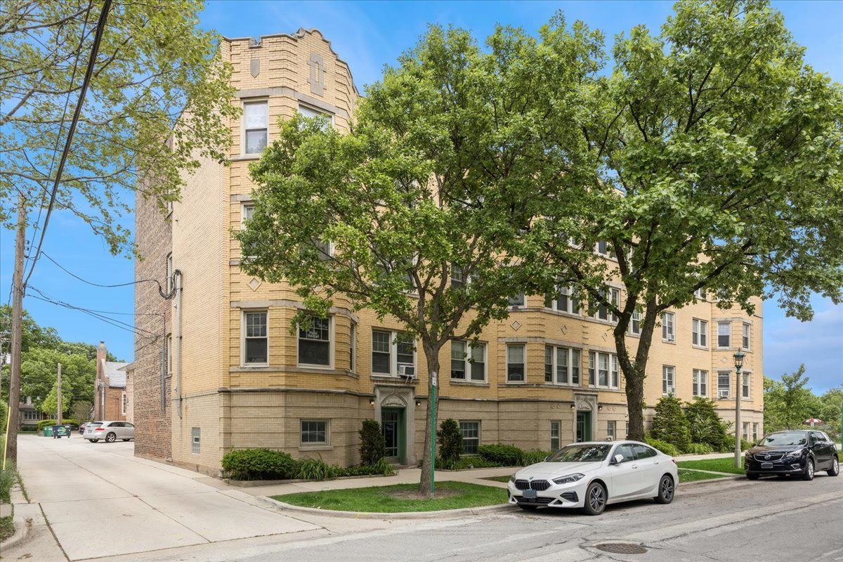 838 S Scoville Avenue #3 — Oak Park, IL 60304