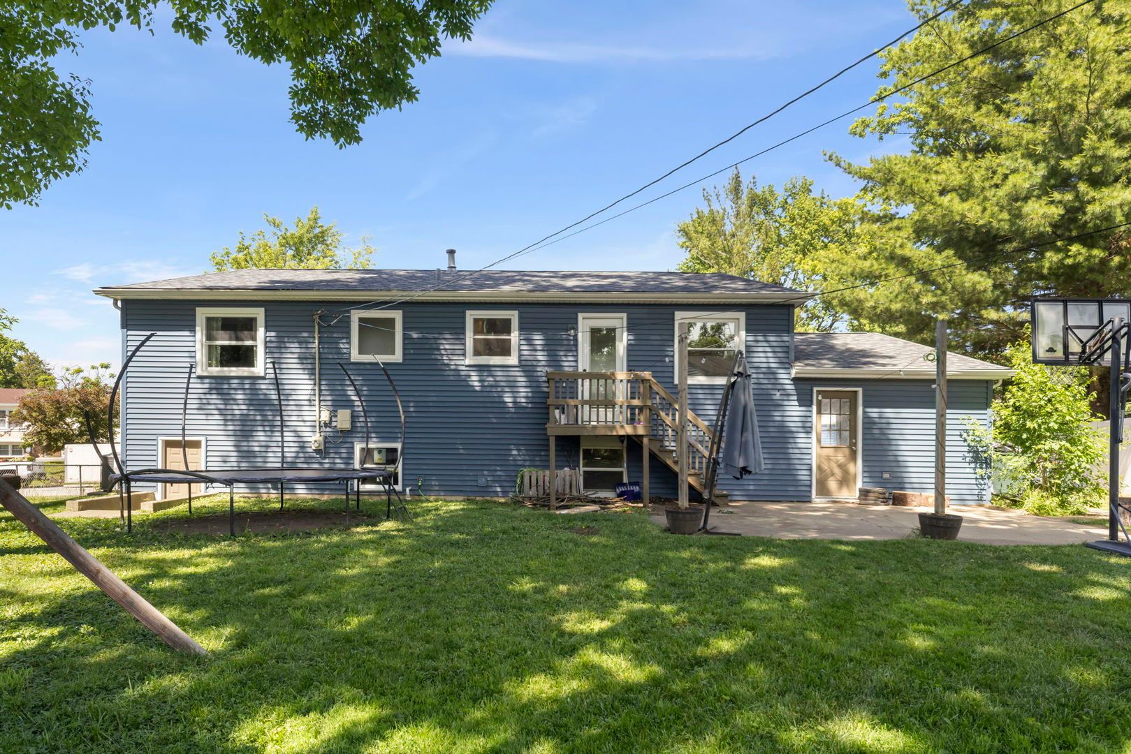 3005 Scenicwood Lane — Woodridge, IL 60517