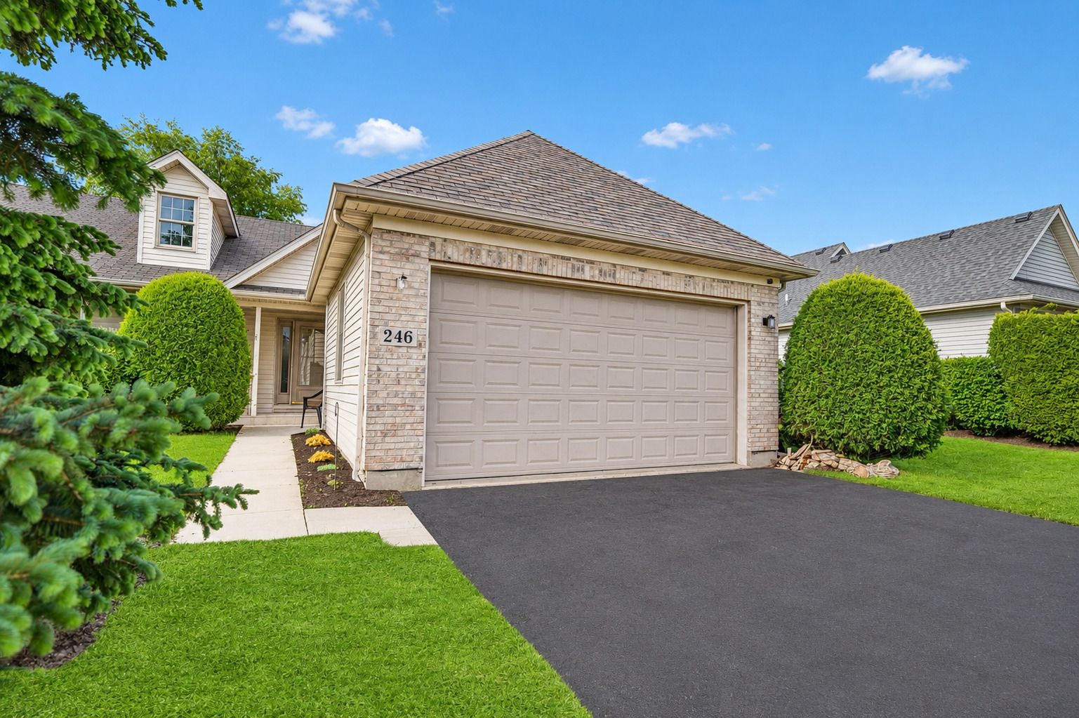 246 Red Hawk Road — Hampshire, IL 60140