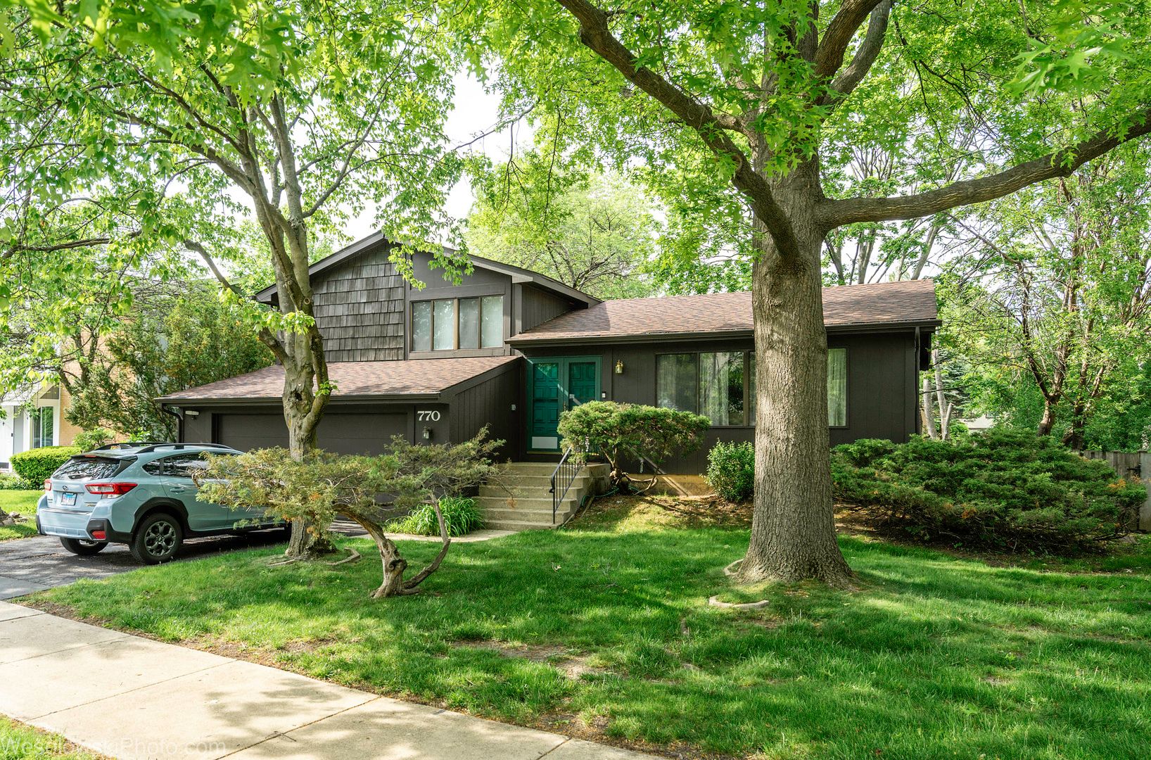 770 Yosemite Trail — Roselle, IL 60172