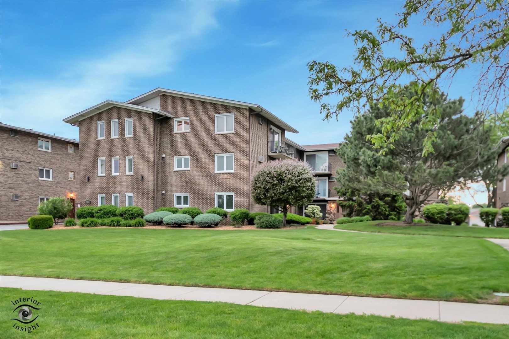 9016 W 140th Street #2A — Orland Park, IL 60462