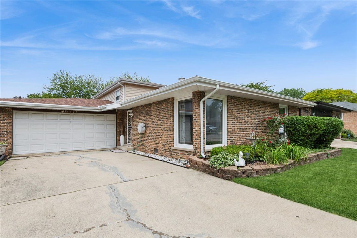 15622 Madison Avenue — Dolton, IL 60419