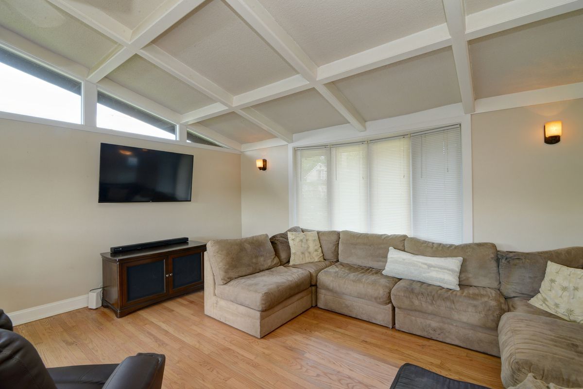 1627 Riverside Ave, St. Charles, IL 60174 — photo 7