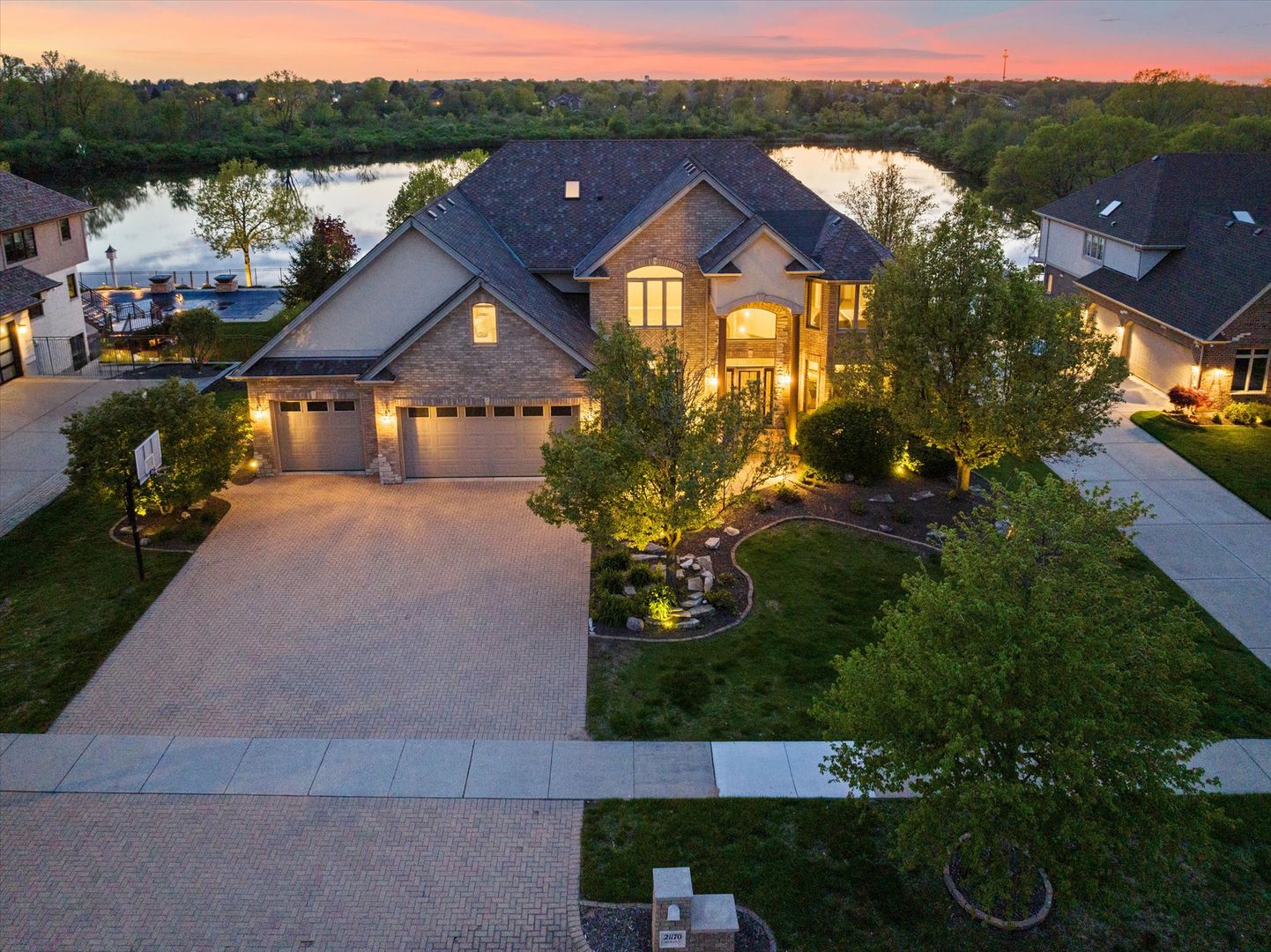 21170 Sage Brush Lane — Mokena, IL 60448