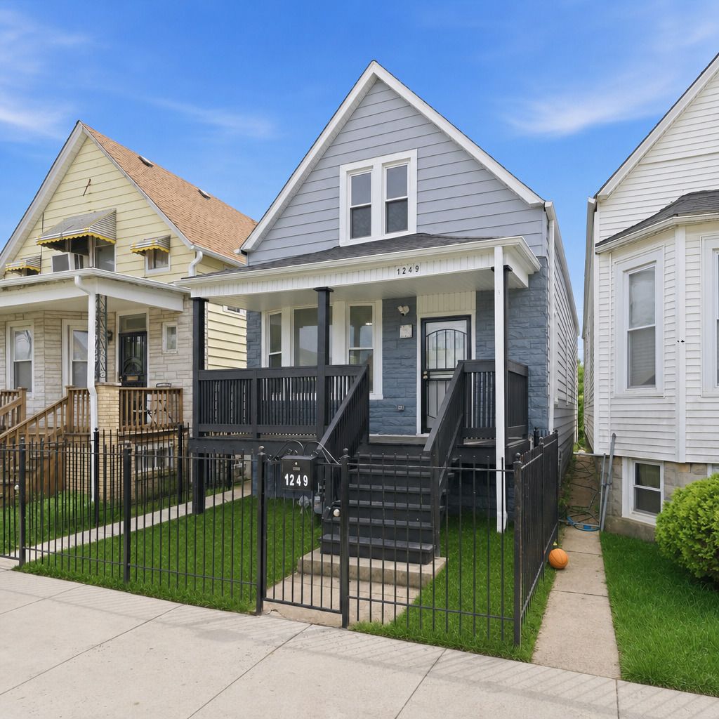 1249 W 73rd Place — Chicago, IL 60636
