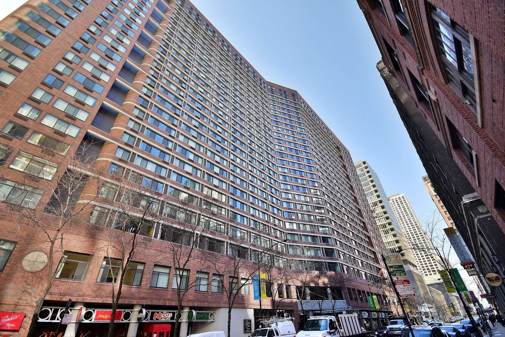 211 E Ohio Street #2721 — Chicago, IL 60611
