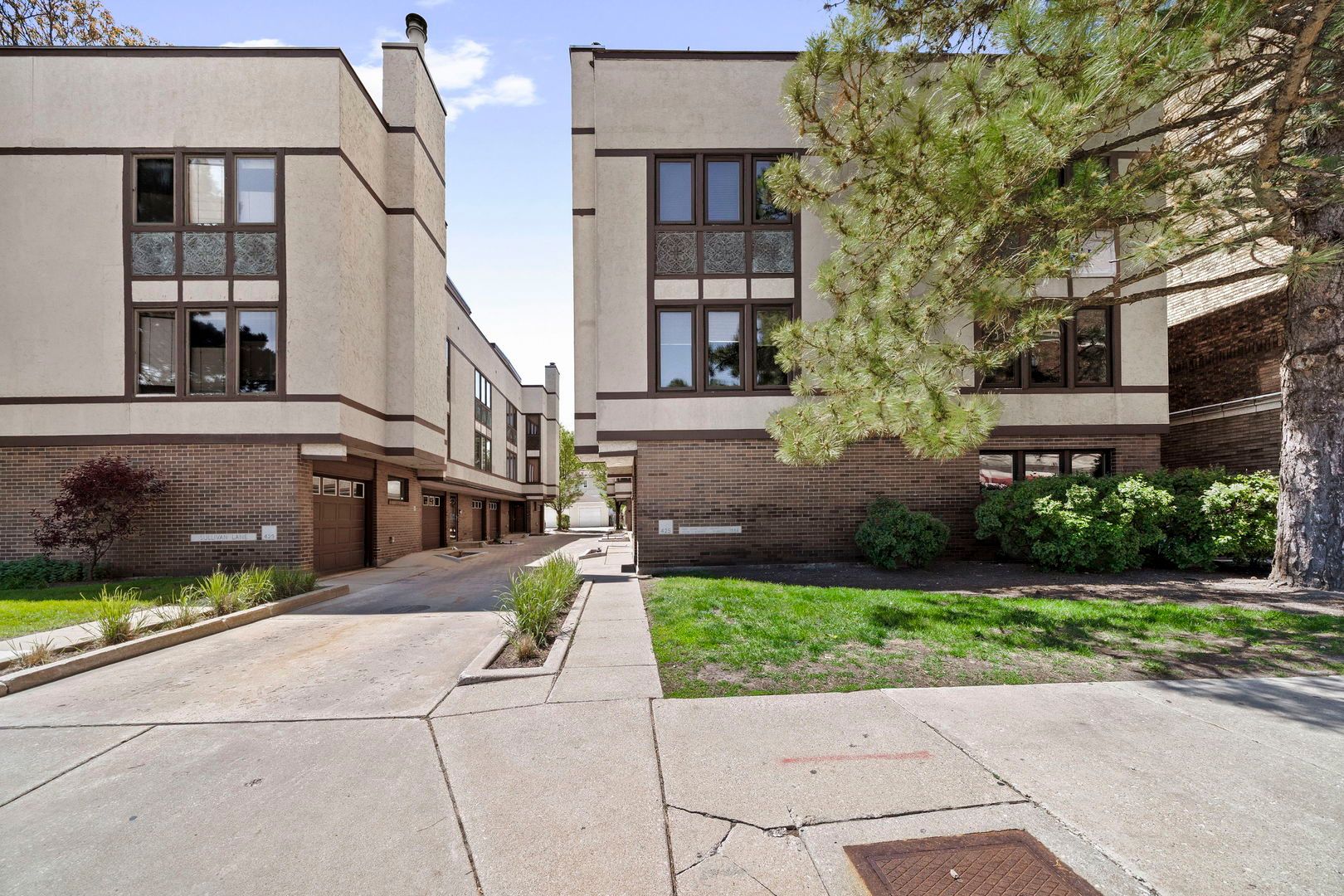 425 S Oak Park Avenue #C — Oak Park, IL 60302