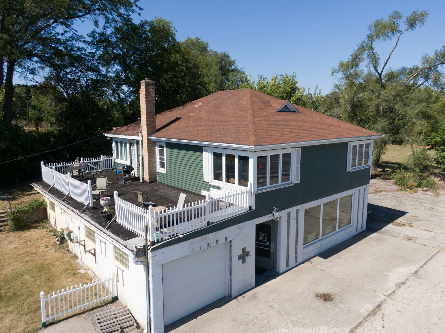 31828 N US Highway 12 — Volo, IL 60073