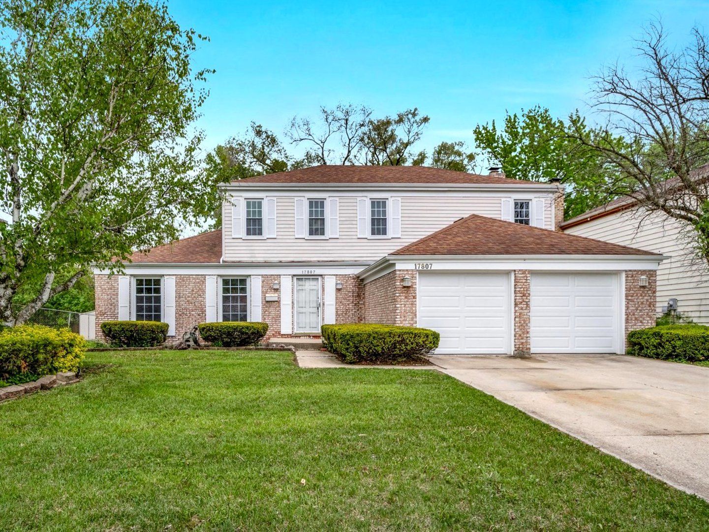 17807 Stonebridge Drive — Hazel Crest, IL 60429