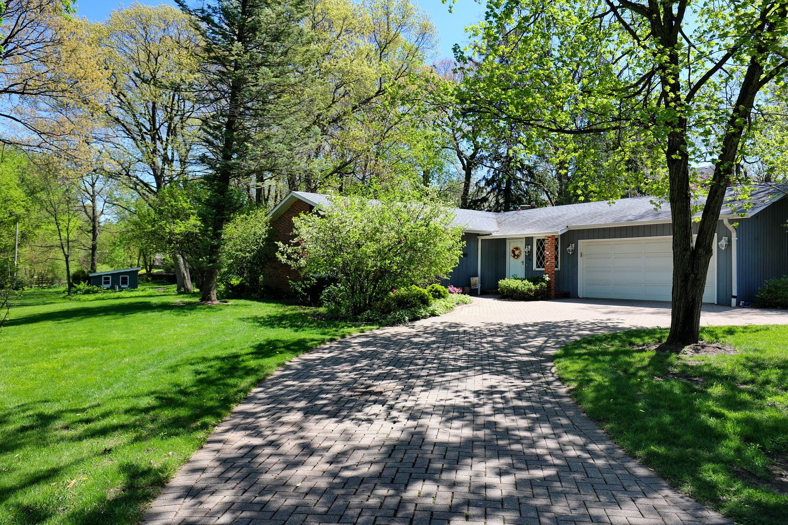 1 Sunset Avenue — West Chicago, IL 60185