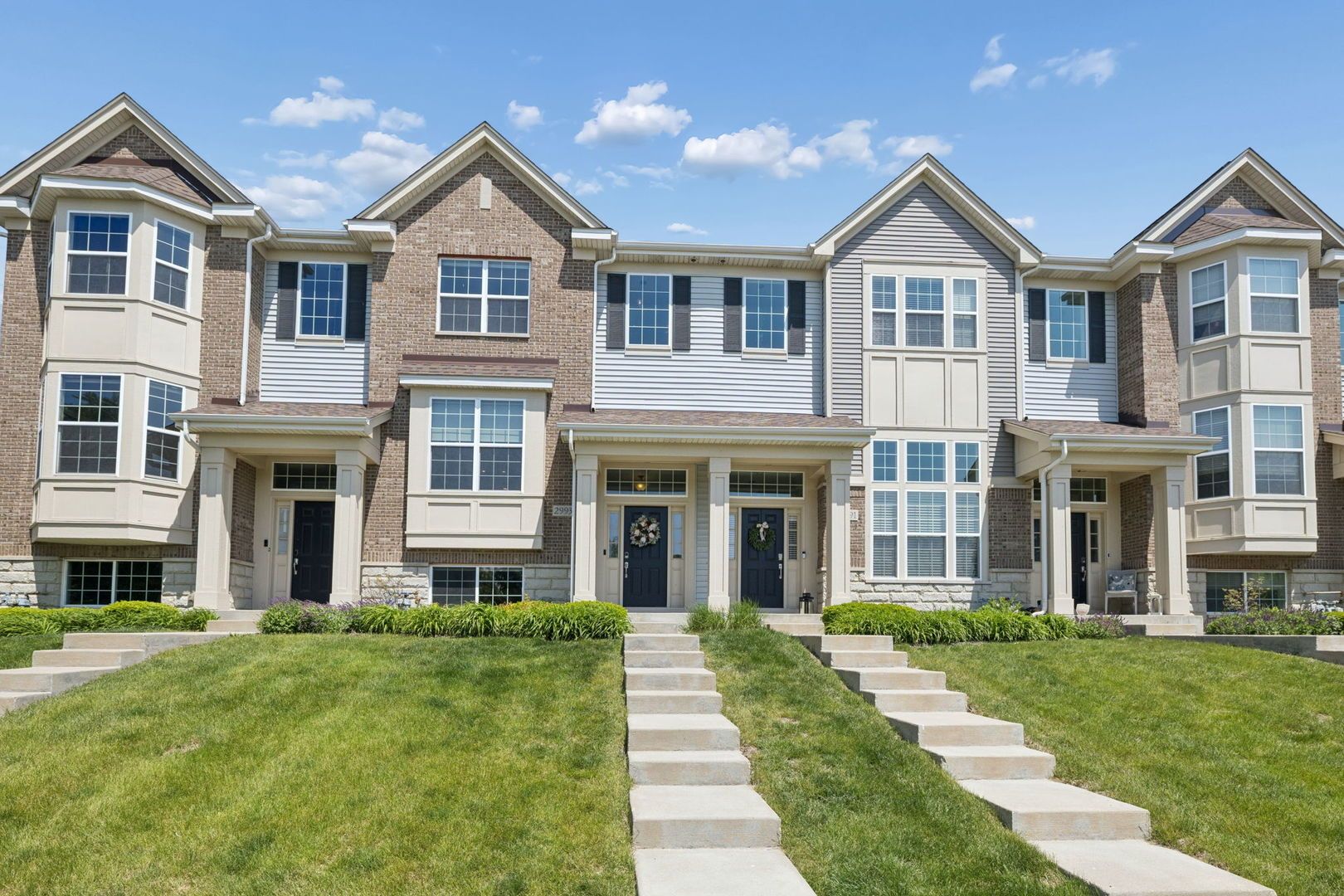 2993 Henley Lane — Naperville, IL 60540