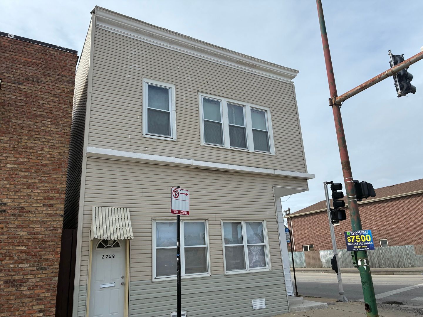 2759 W 38th Street — Chicago, IL 60632