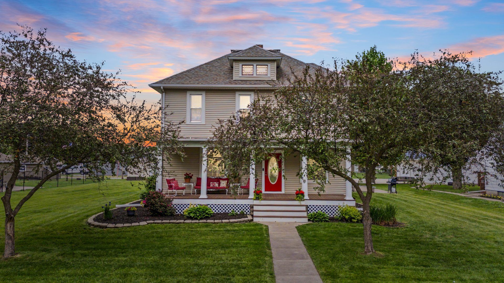 110 N. 4TH Street — Eldridge, IA 52748