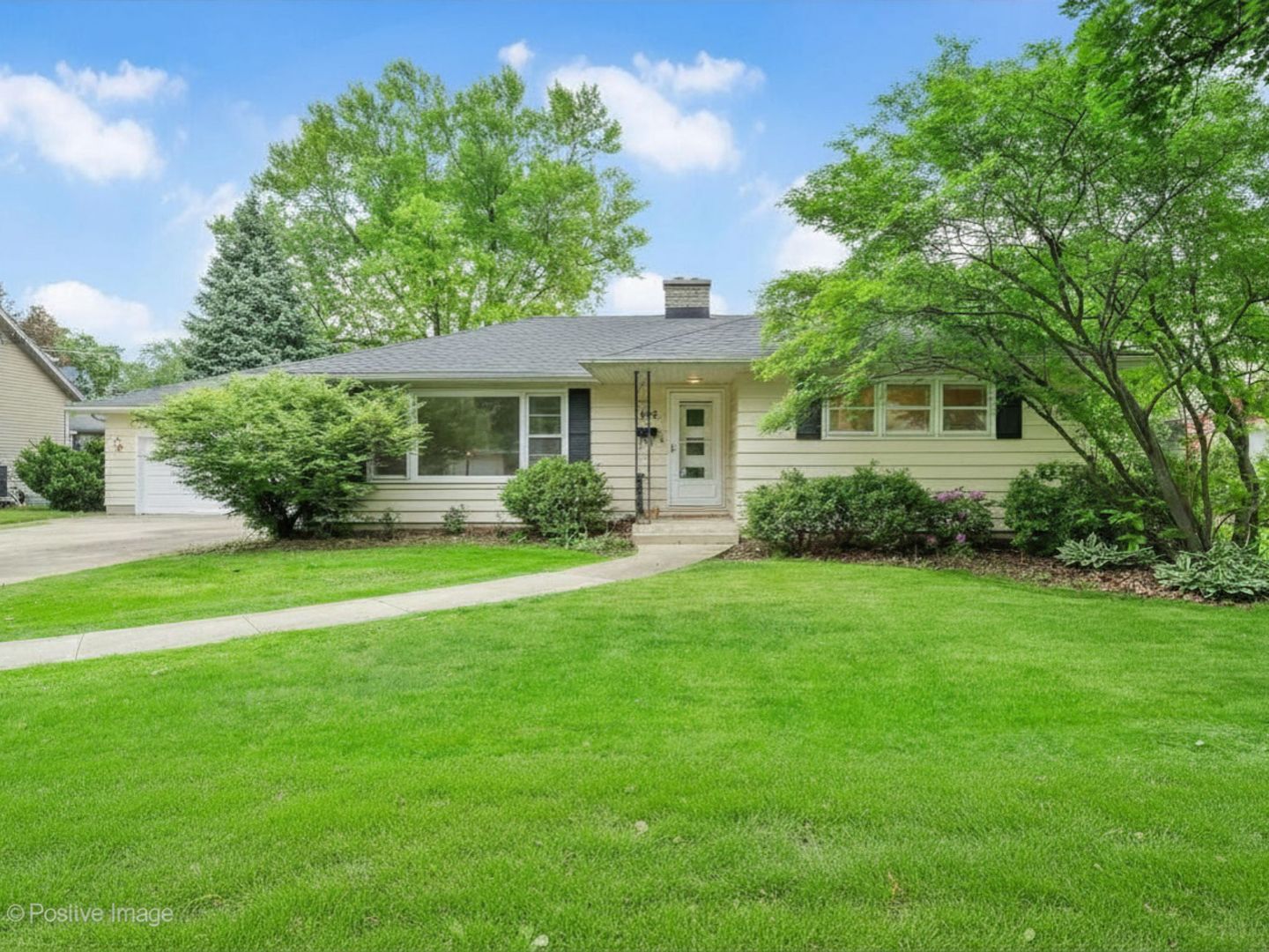 545 Claremont Avenue — West Chicago, IL 60185