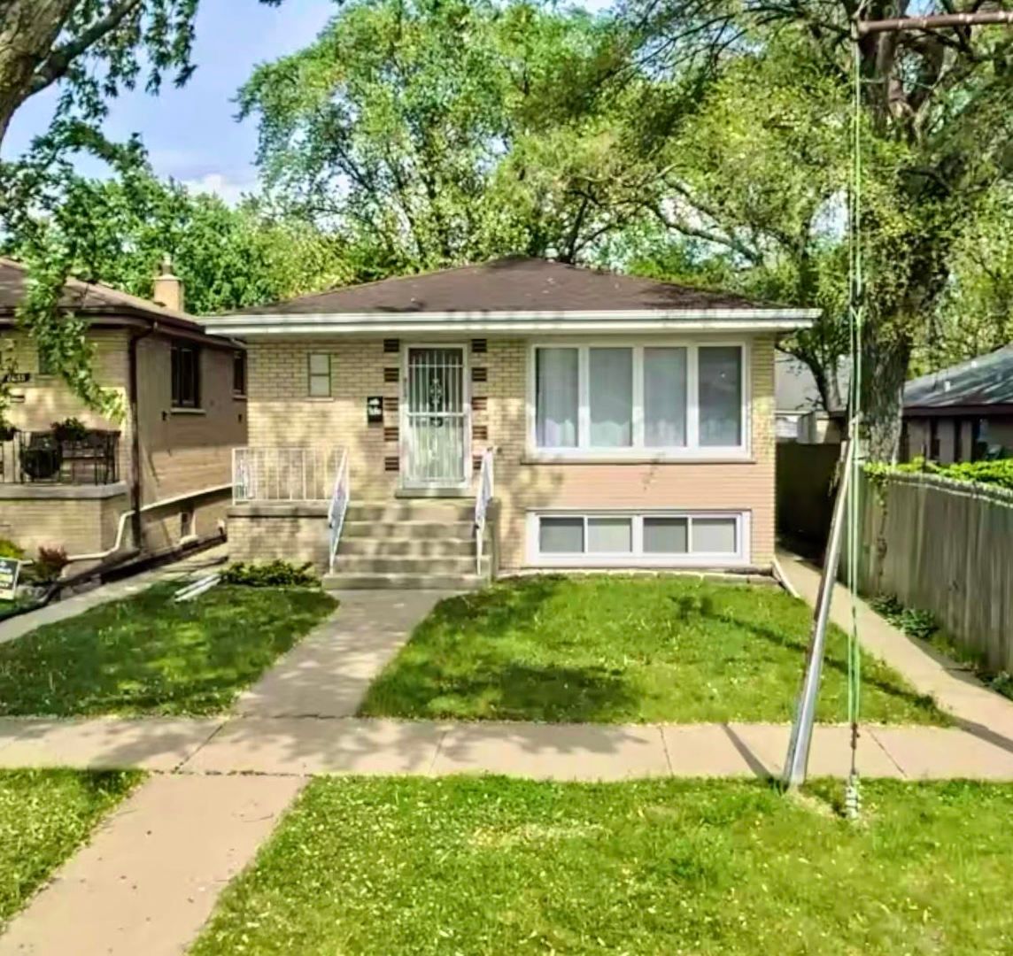 8037 Natchez Avenue — Burbank, IL 60459