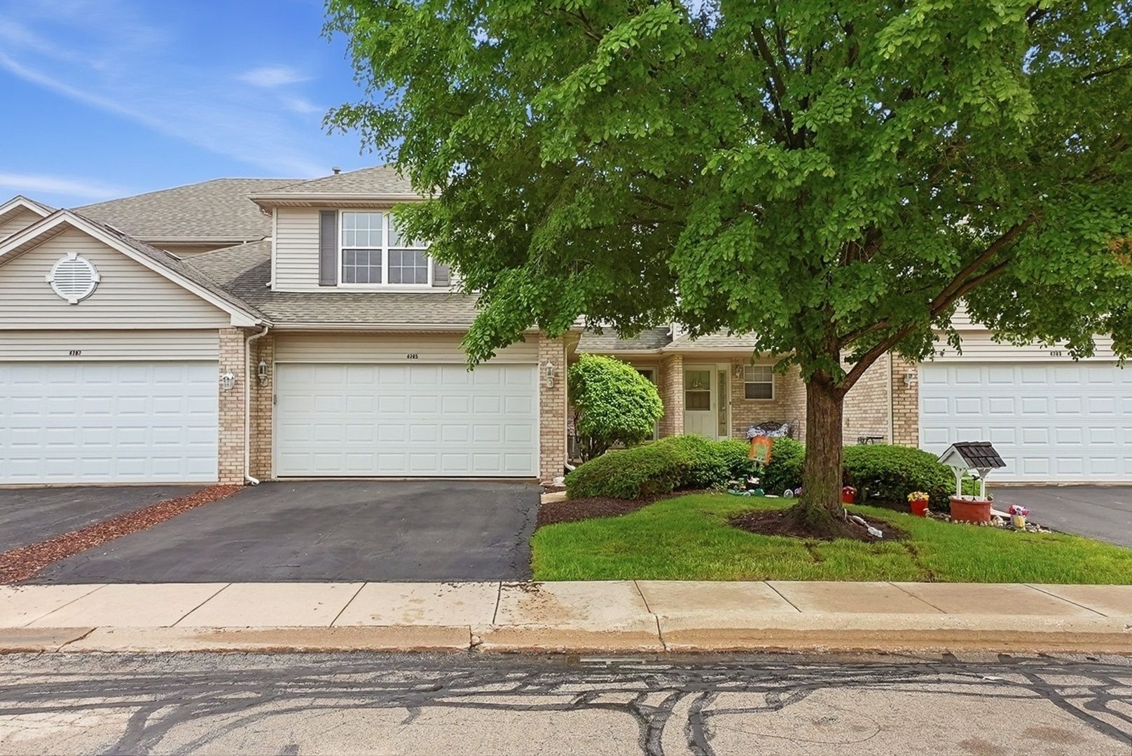 4705 Baccarrat Court — Joliet, IL 60431