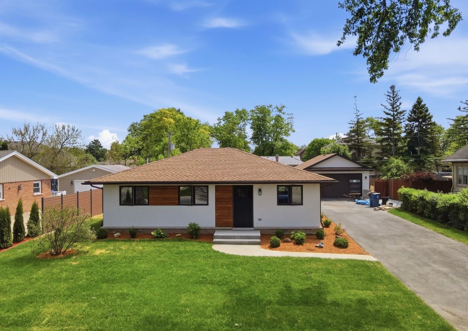 10409 S 82 Avenue — Palos Hills, IL 60465