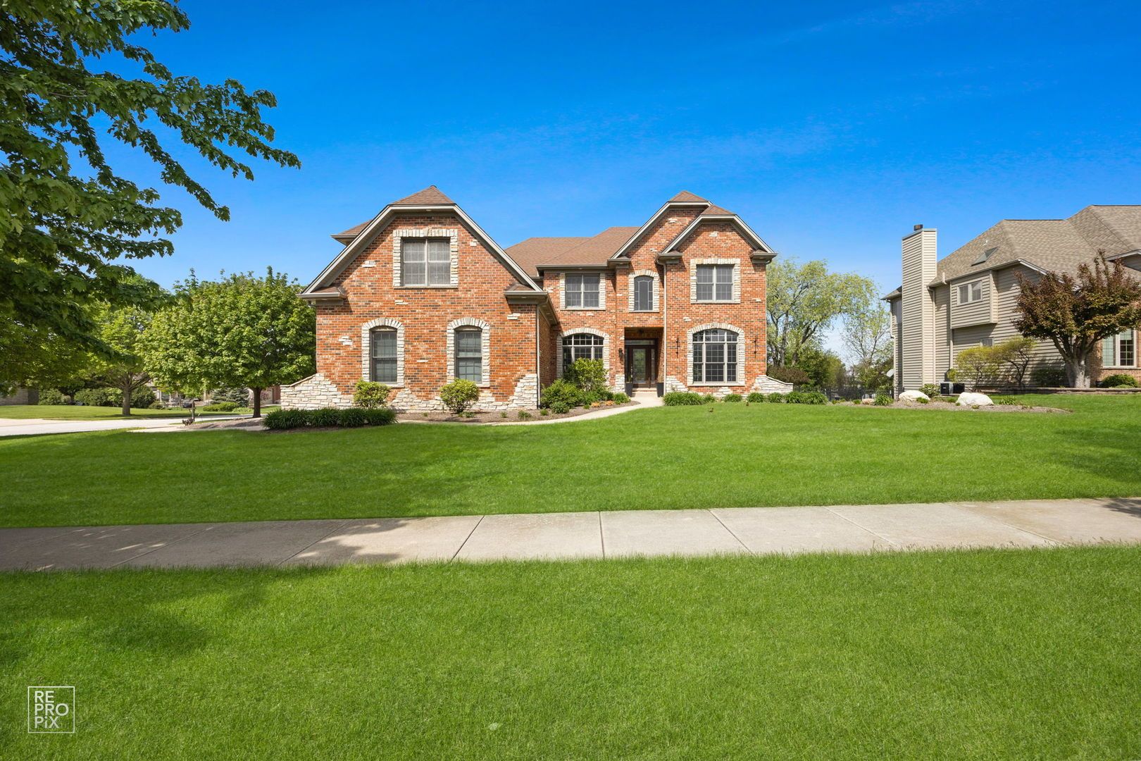600 Willow Street — Sugar Grove, IL 60554