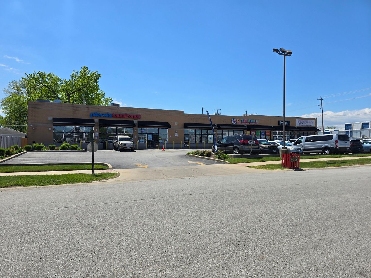 503 W 153 Street — Phoenix, IL 60426