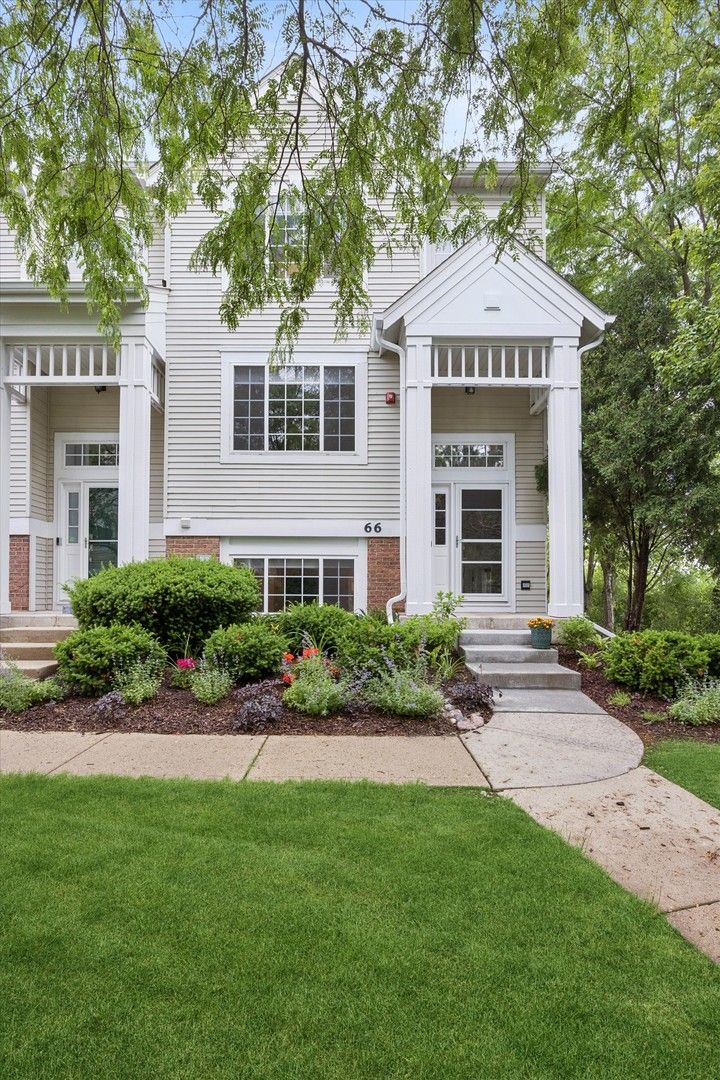 66 Cherbourg Court — Wheeling, IL 60090