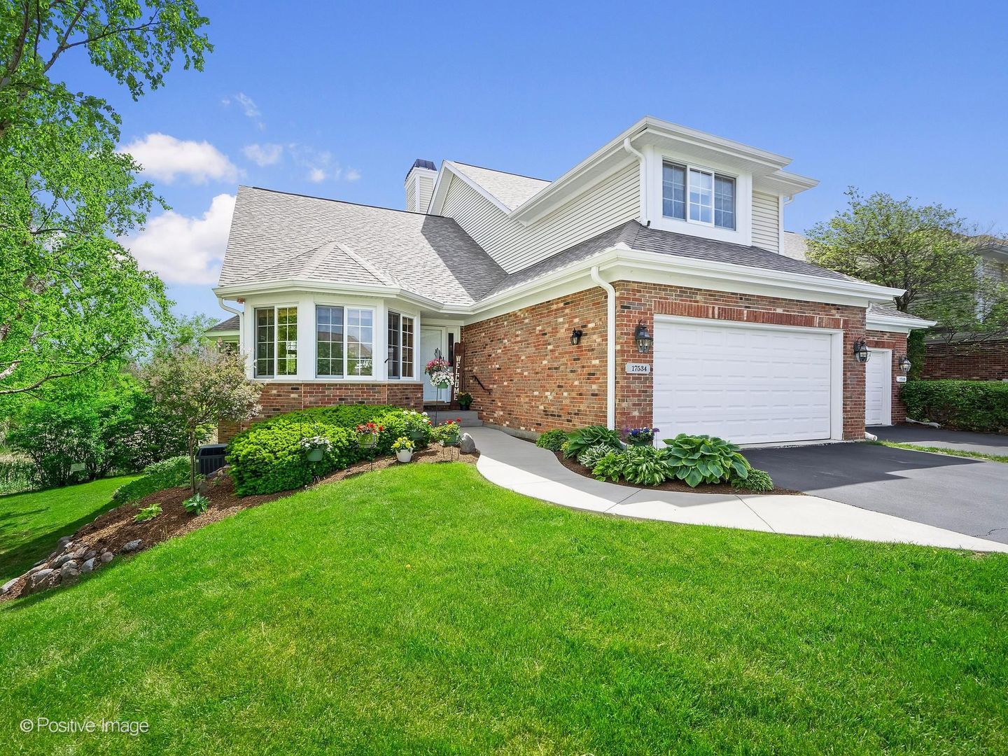 17534 W Windhaven Court — Grayslake, IL 60030