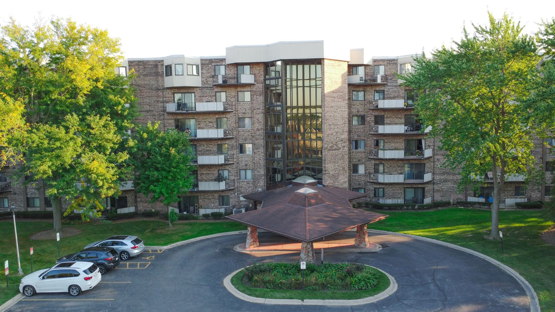 1275 E Baldwin Lane #507 — Palatine, IL 60074