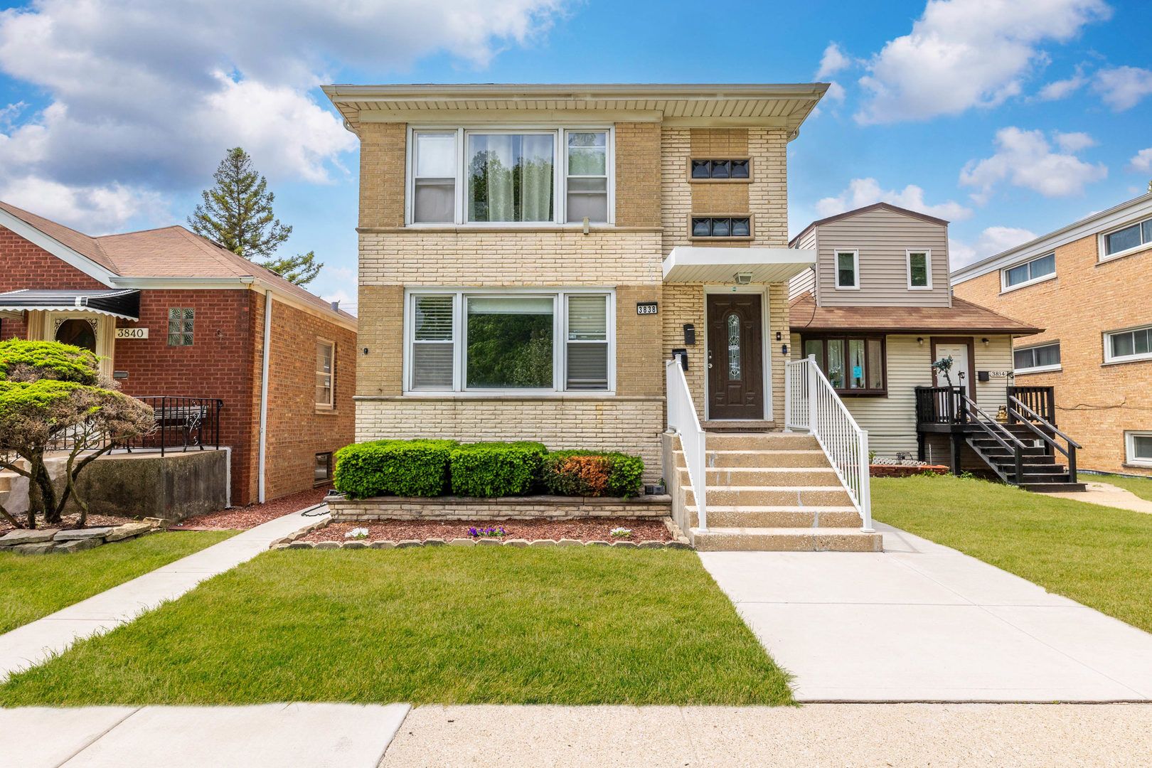 3838 RIDGELAND Avenue — Berwyn, IL 60402
