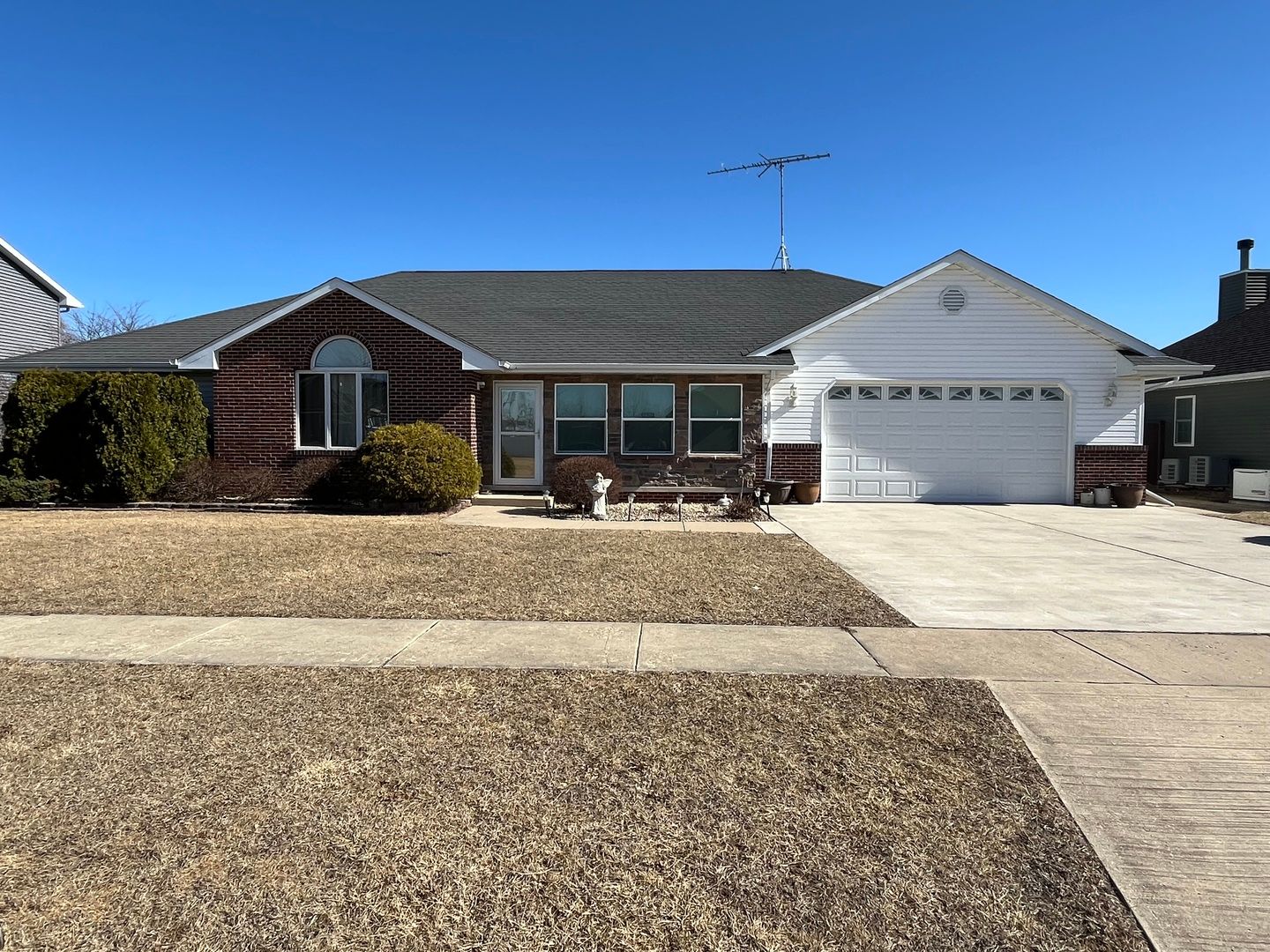 315 Coaler Drive — Coal City, IL 60416