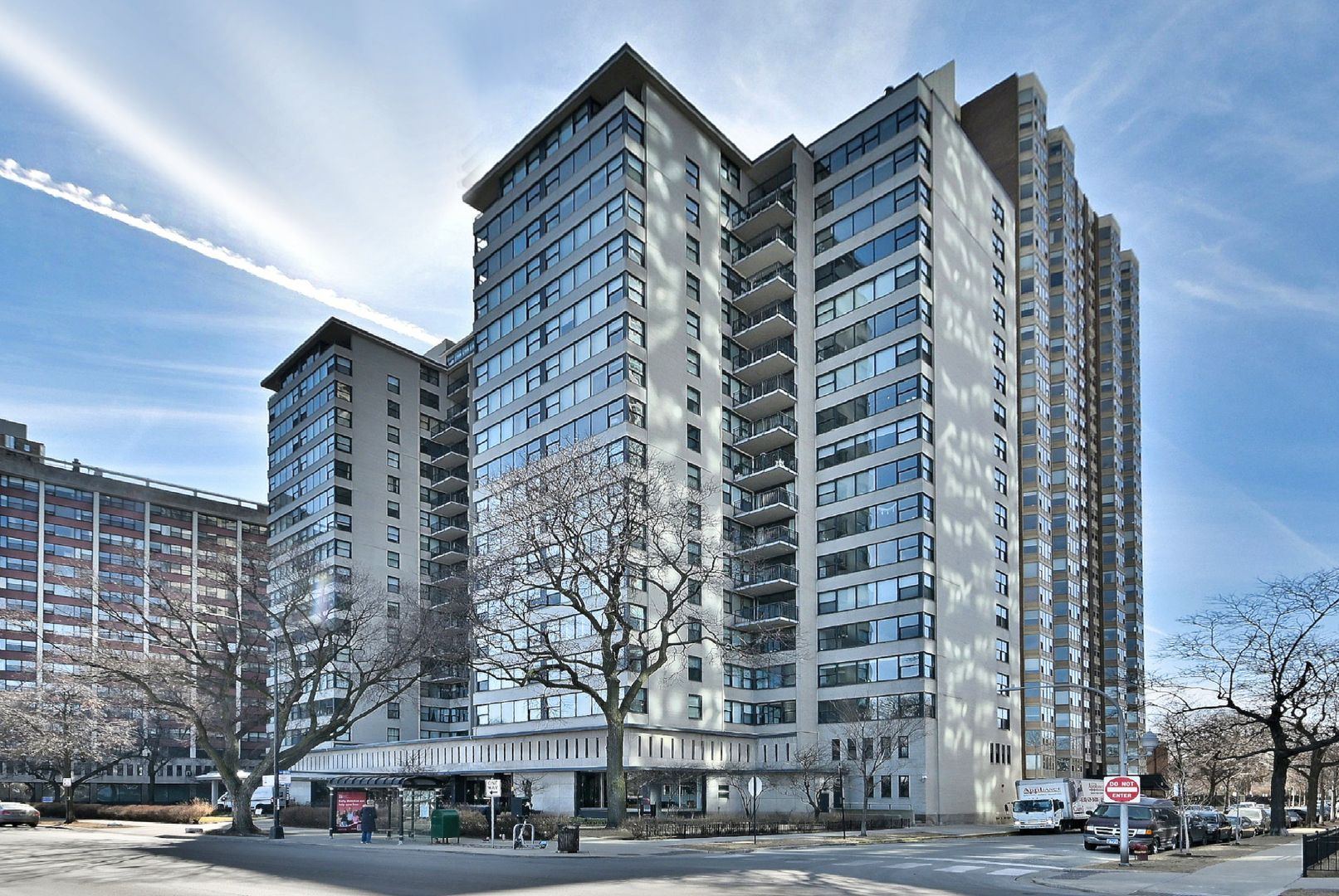 3440 N Lake Shore Drive #3C — Chicago, IL 60657