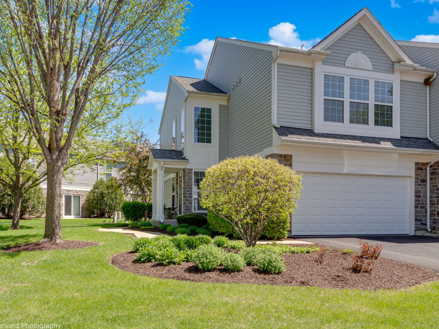 656 HAWLEY Drive — Oswego, IL 60543