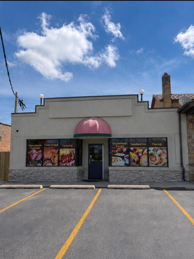 272 W Irving Park Road — Wood Dale, IL 60191