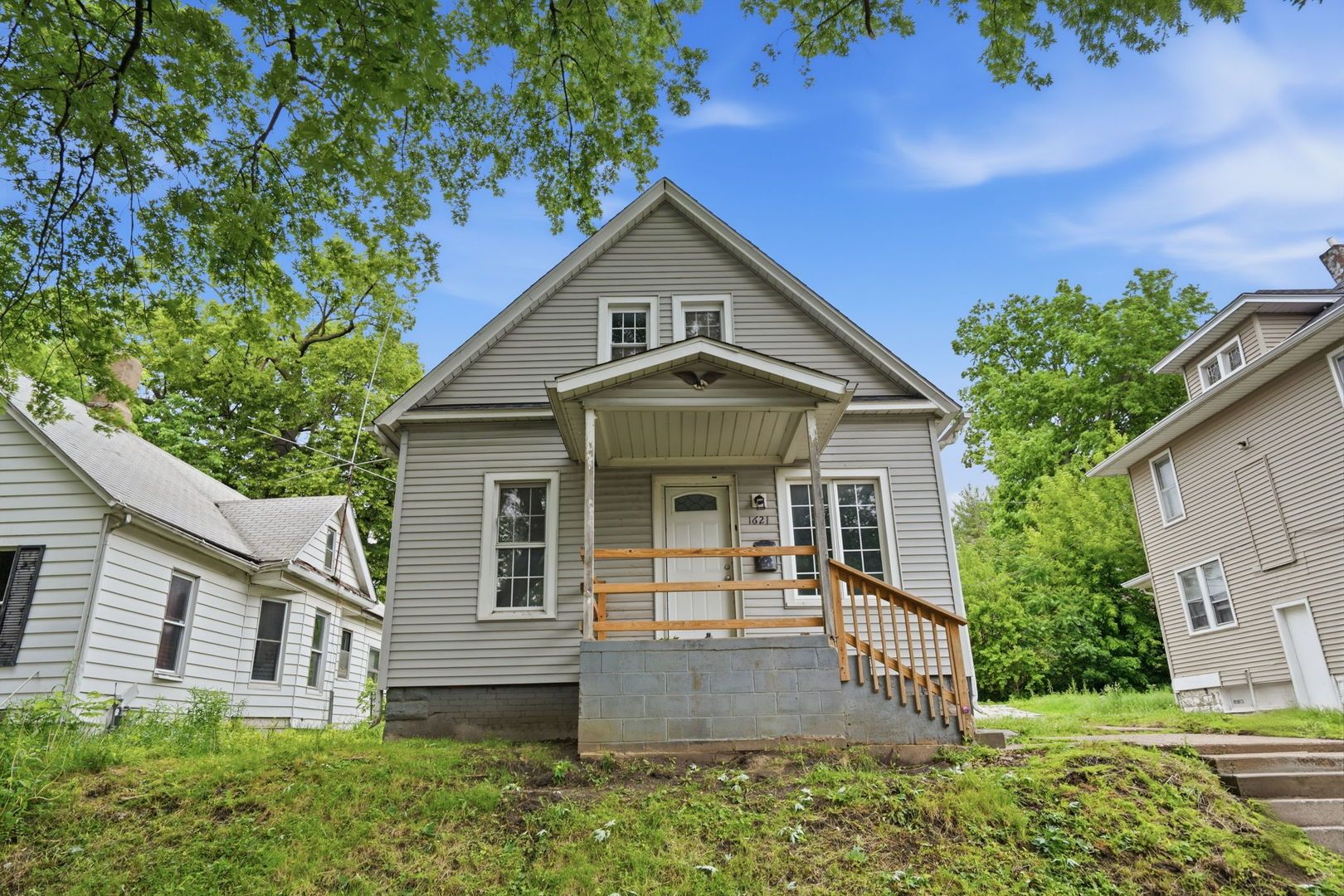1621 14 1/2 Street — Rock Island, IL 61201
