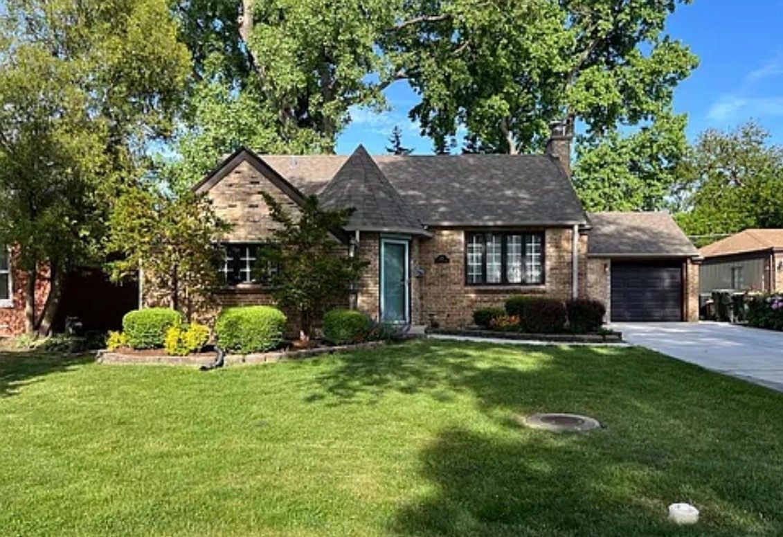 427 S Western Avenue — Park Ridge, IL 60068