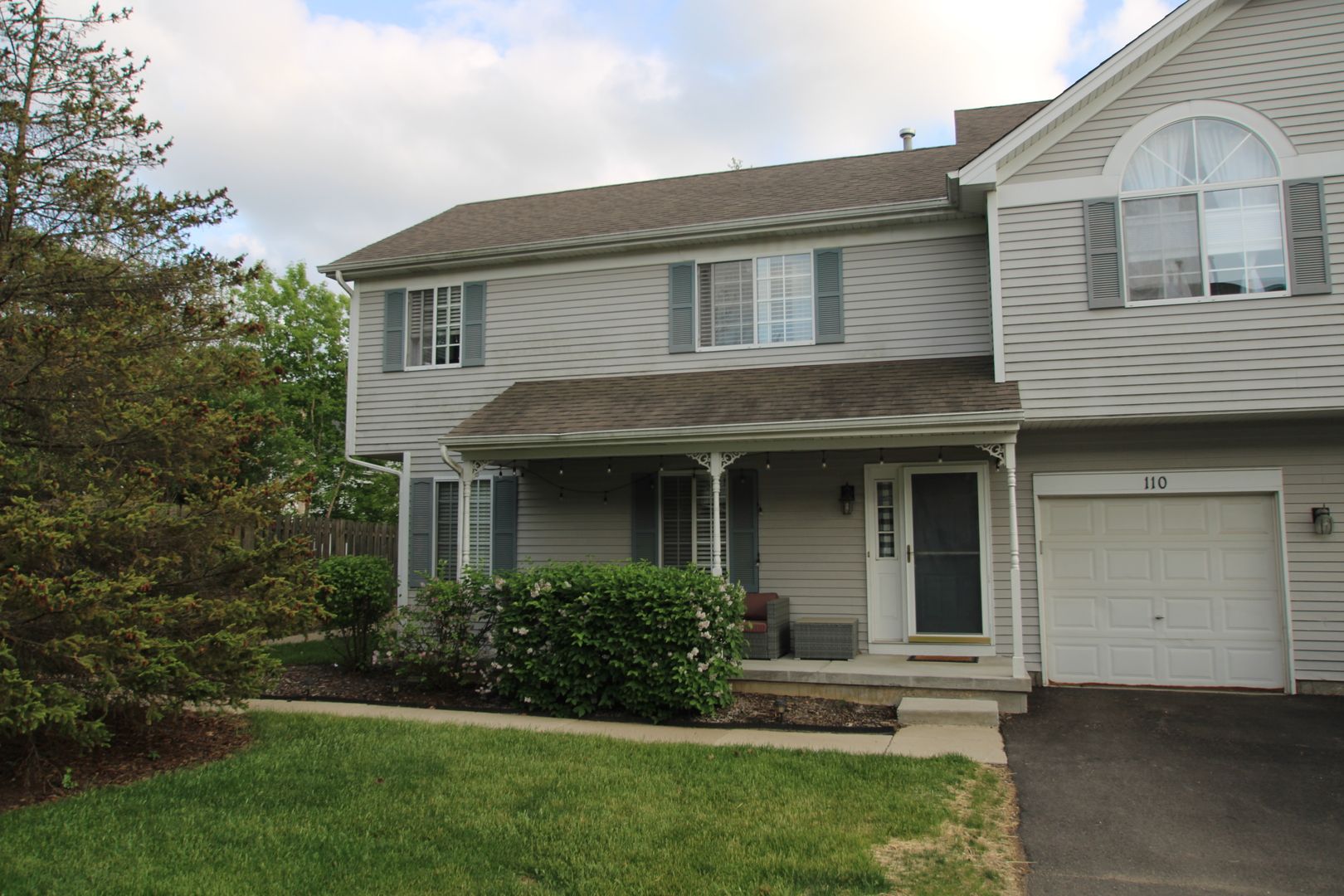 110 Village Creek Drive #110 — Lake In The Hills, IL 60156