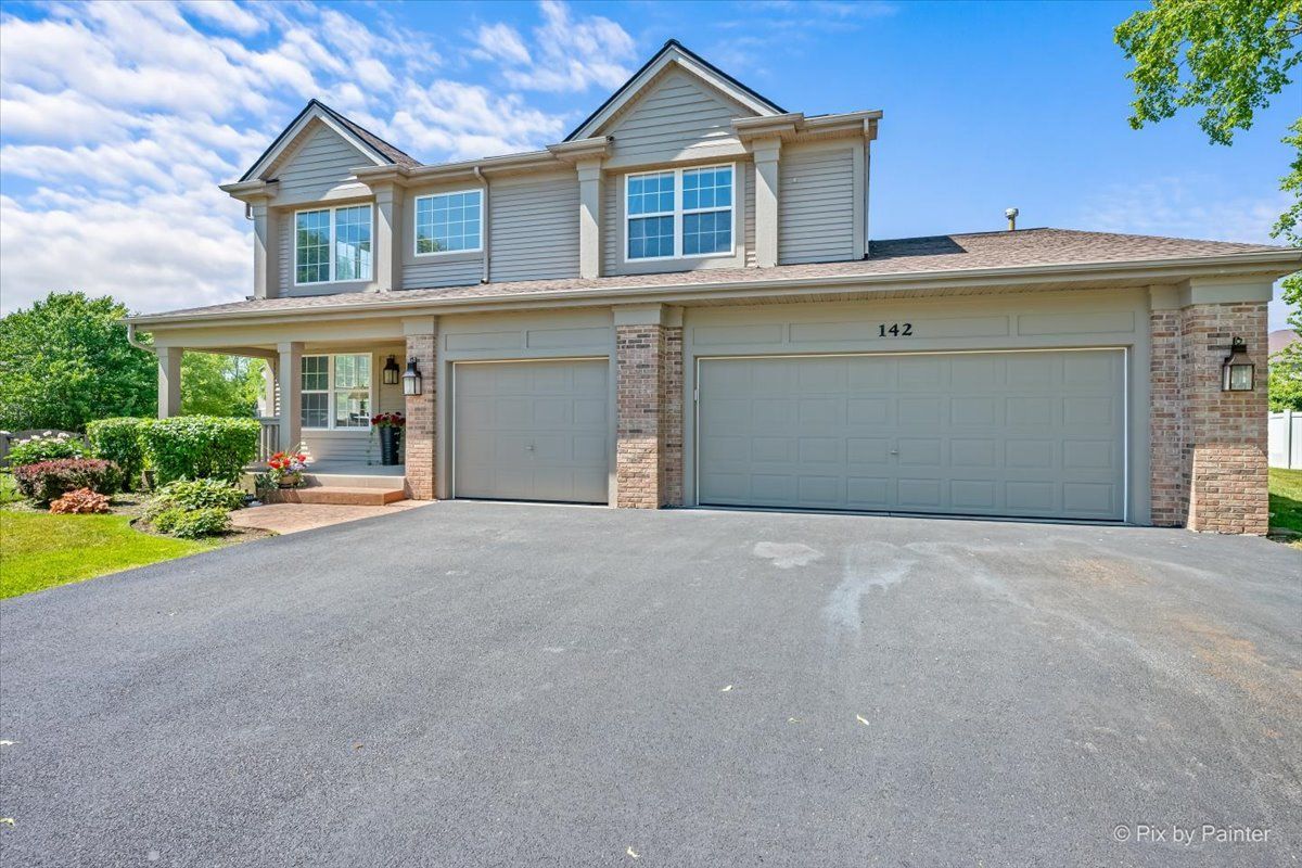 142 Augusta Lane — Cary, IL 60013