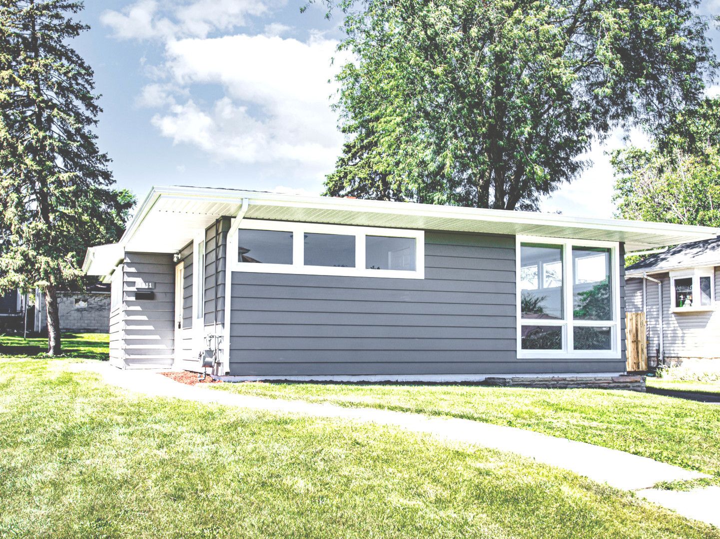 1911 N Hickory Street — Crest Hill, IL 60403