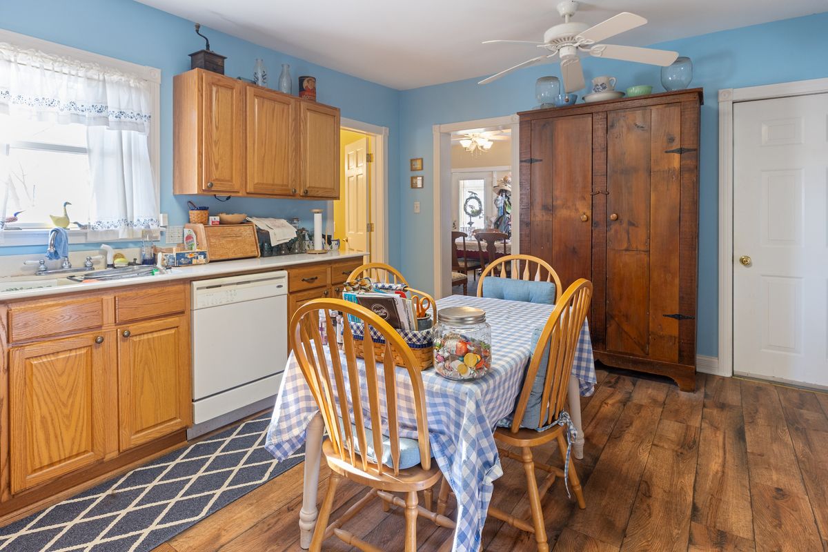 1769 Paw Paw Road, Steward, IL 60553