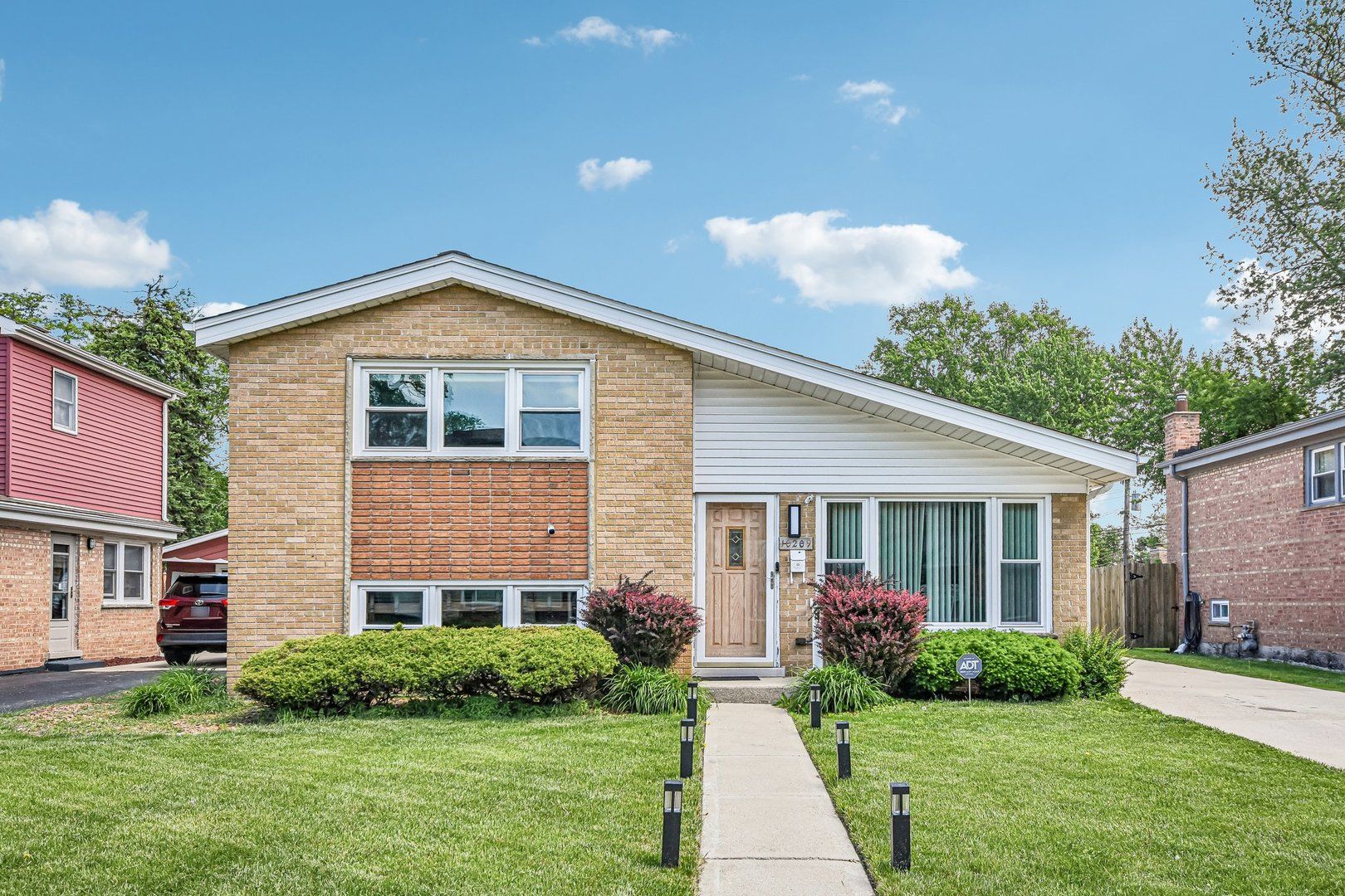 10209 Washington Avenue — Oak Lawn, IL 60453