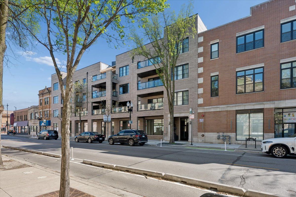 4537 N Clark Street #3C — Chicago, IL 60640
