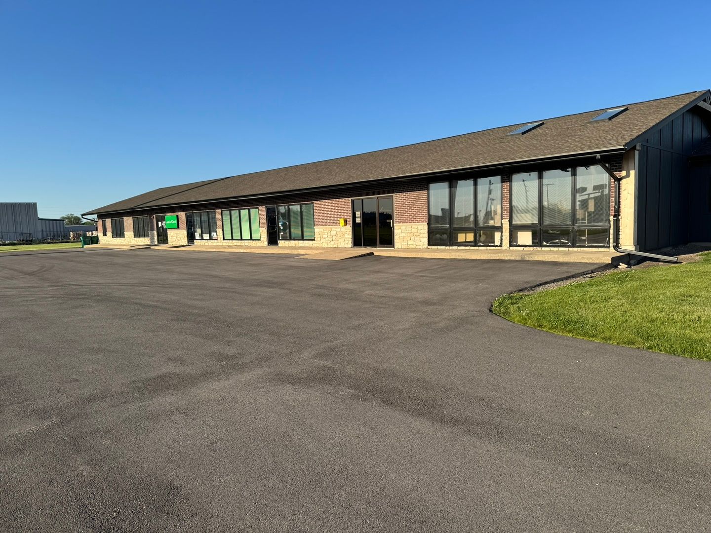 410 E Stevenson Road — Ottawa, IL 61350