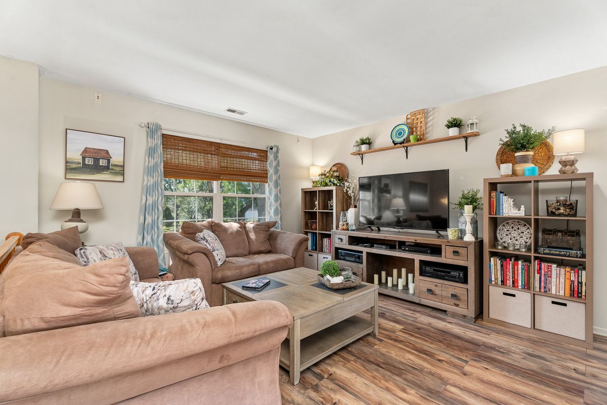17442 Yakima Dr, Lockport, IL 60441 — photo 2