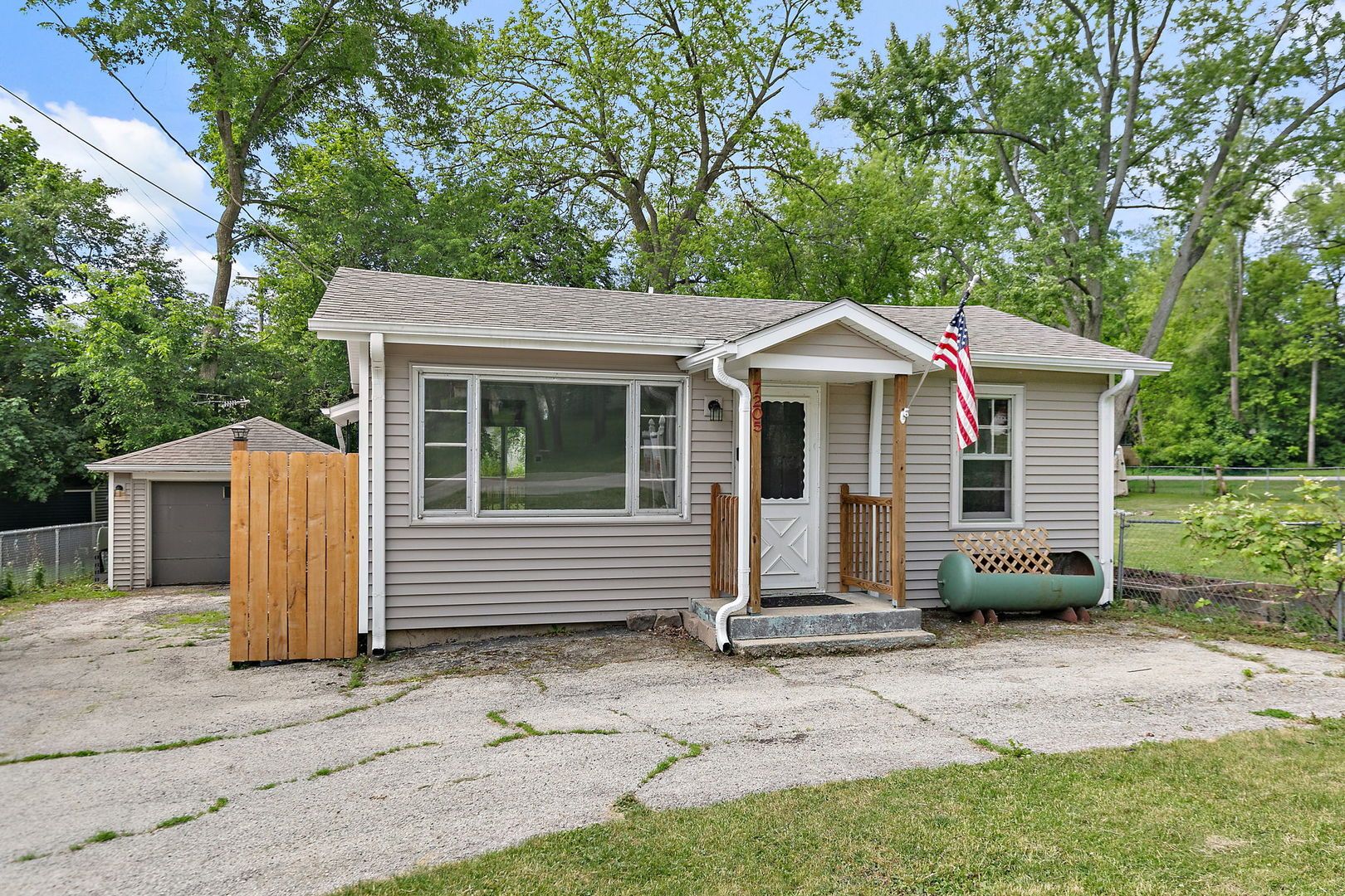 7205 Macarthur Avenue — Wonder Lake, IL 60097