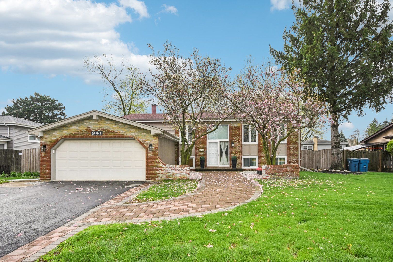 941 W Army Trail Boulevard — Addison, IL 60101